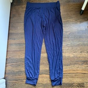 Victoria’s Secret lounge pants, NWT, size medium, navy.